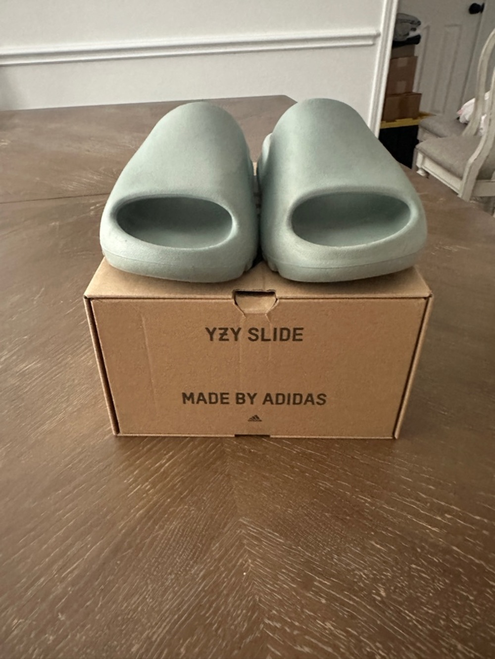 adidas Yeezy Slide slide salt, size 9